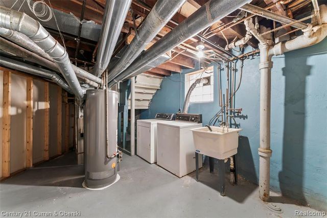 6625 Reuter Street, Dearborn, MI 48126