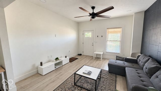 1210 S Senate Avenue, Indianapolis, IN 46225