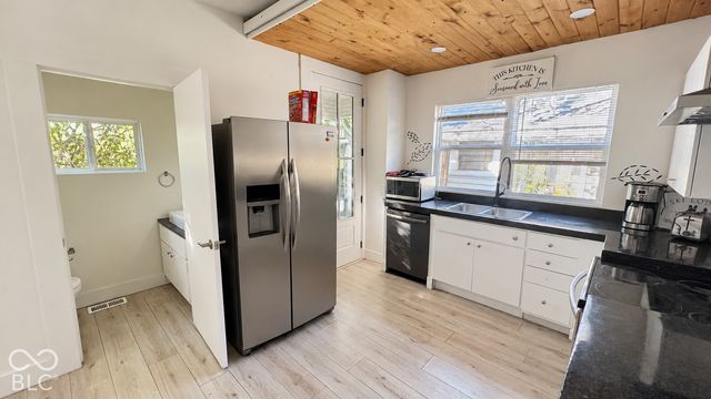 1210 S Senate Avenue, Indianapolis, IN 46225