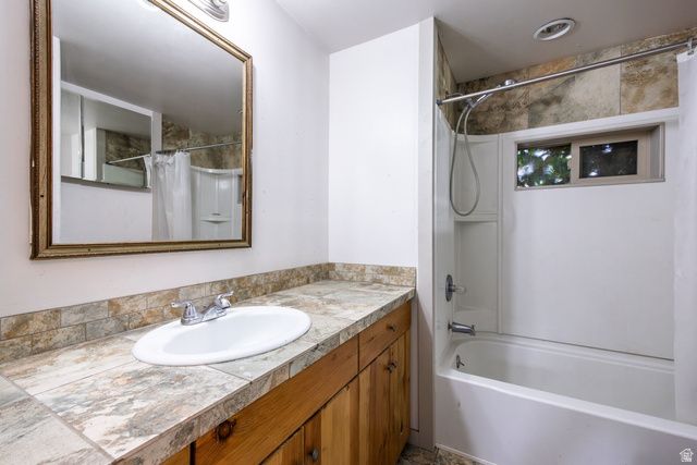 2898 W 3471 S, Charleston, UT 84032