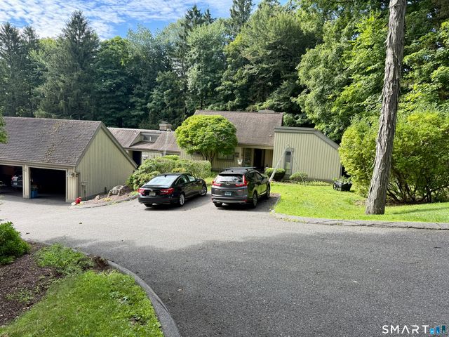 105 Heritage Village B, Southbury, CT 06488