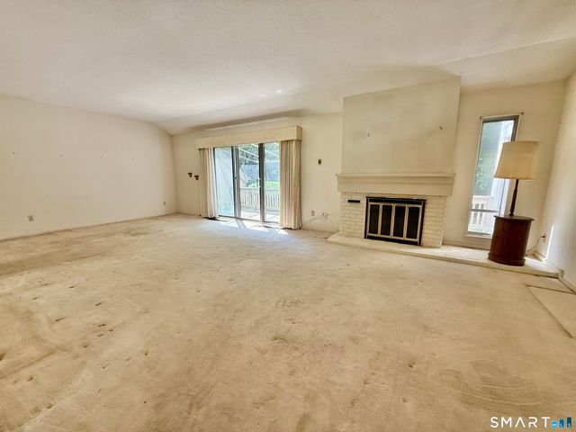 105 Heritage Village B, Southbury, CT 06488