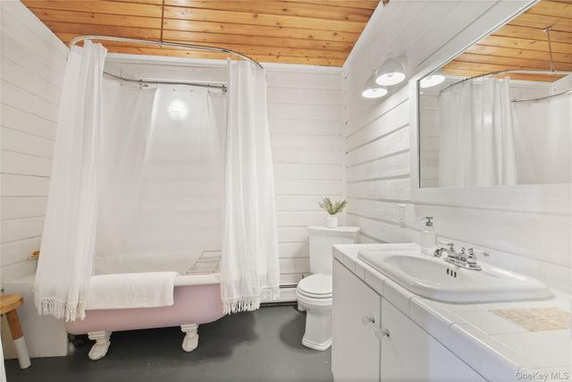 48 Decker Road, Stanfordville, NY 12581