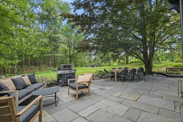 48 Decker Road, Stanfordville, NY 12581