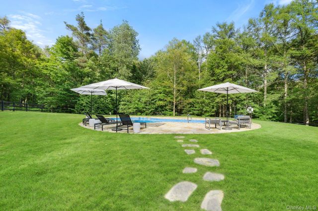 48 Decker Road, Stanfordville, NY 12581