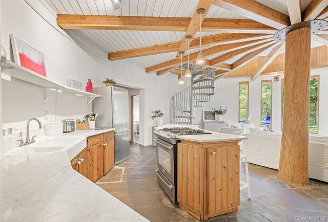 48 Decker Road, Stanfordville, NY 12581