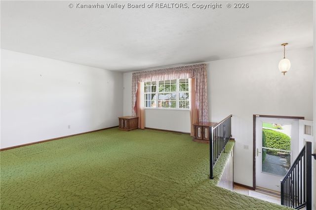 5226 Linda Vista Drive, Charleston, WV 25313