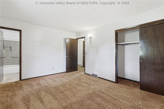 5226 Linda Vista Drive, Charleston, WV 25313