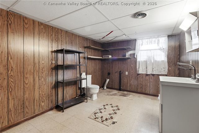 5226 Linda Vista Drive, Charleston, WV 25313
