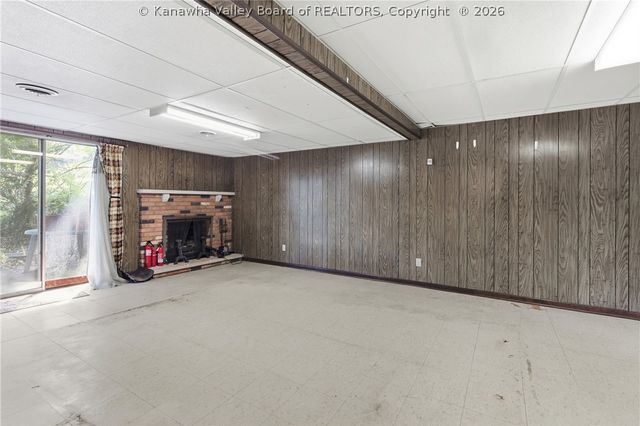 5226 Linda Vista Drive, Charleston, WV 25313