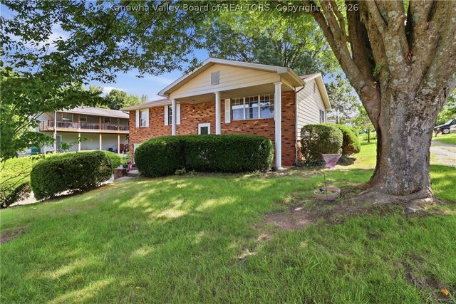 5226 Linda Vista Drive, Charleston, WV 25313