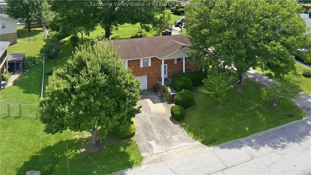 5226 Linda Vista Drive, Charleston, WV 25313