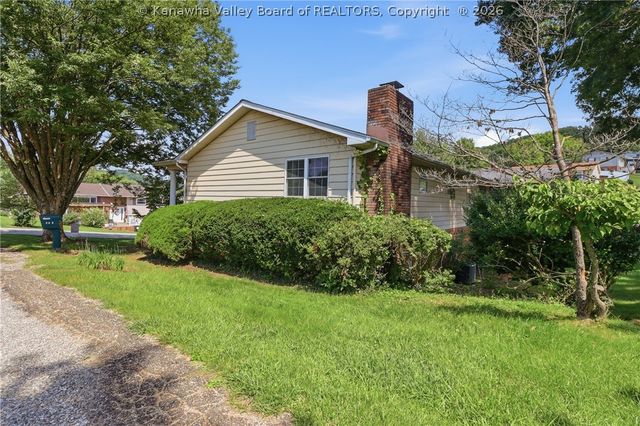 5226 Linda Vista Drive, Charleston, WV 25313