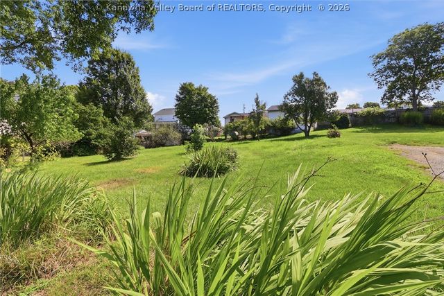 5226 Linda Vista Drive, Charleston, WV 25313
