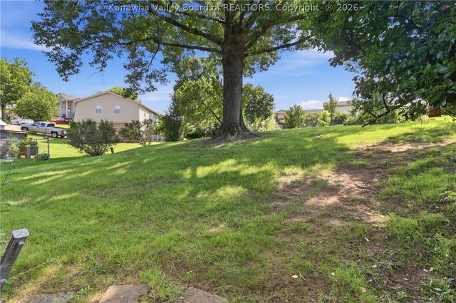5226 Linda Vista Drive, Charleston, WV 25313