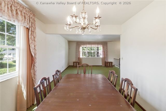 5226 Linda Vista Drive, Charleston, WV 25313