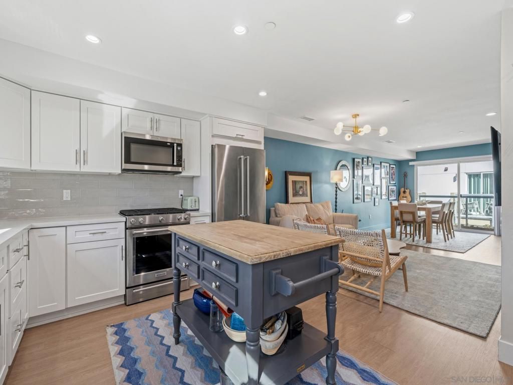 1952 Hornblend St 6, San Diego, CA 92109 — exterior