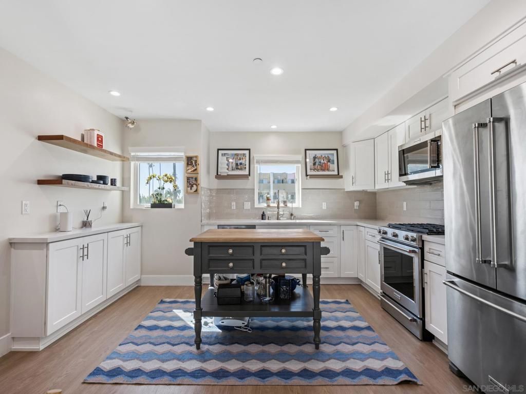 1952 Hornblend St 6, San Diego, CA 92109 — photo 5