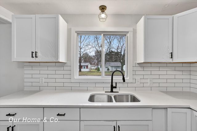 5025 Lodge Street, Saginaw, MI 48601