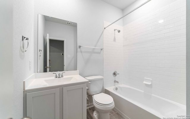 305 JEAN ST, Seguin, TX 78155