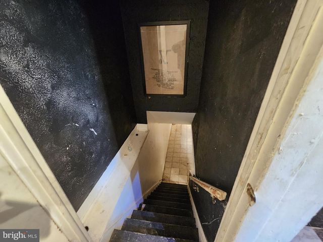 328 N PACA ST, Baltimore, MD 21201