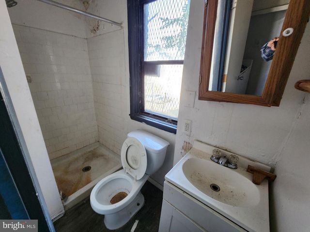 328 N PACA ST, Baltimore, MD 21201