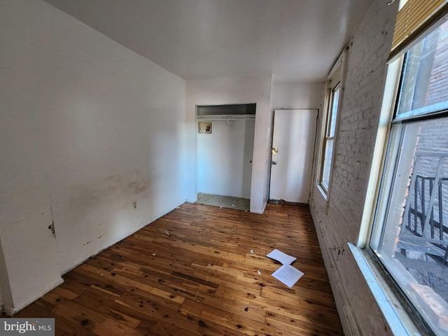 328 N PACA ST, Baltimore, MD 21201