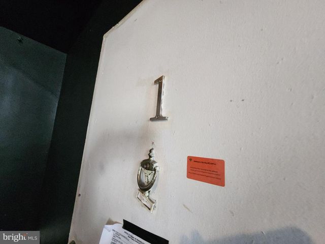 328 N PACA ST, Baltimore, MD 21201