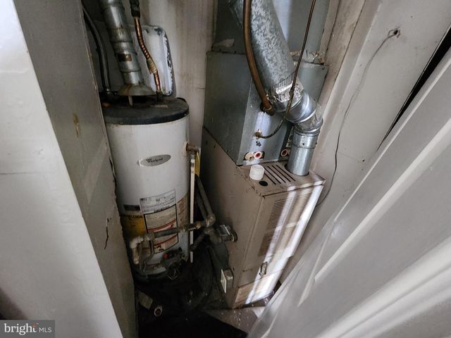 328 N PACA ST, Baltimore, MD 21201