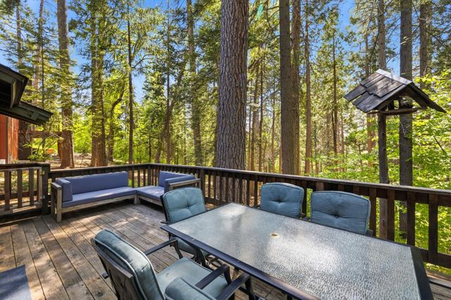 24748 Quartz Avenue, Long Barn, CA 95335