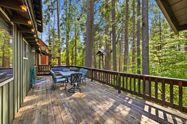 24748 Quartz Avenue, Long Barn, CA 95335