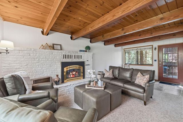 24748 Quartz Avenue, Long Barn, CA 95335