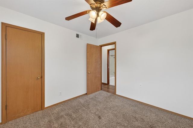 34 Shirley Lane, Edmond, OK 73003