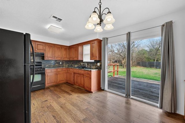 34 Shirley Lane, Edmond, OK 73003