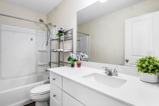 101 Magnum Force DR, Jarrell, TX 76537