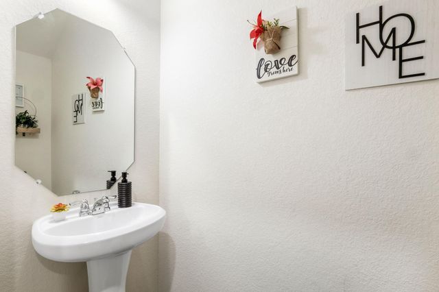 101 Magnum Force DR, Jarrell, TX 76537