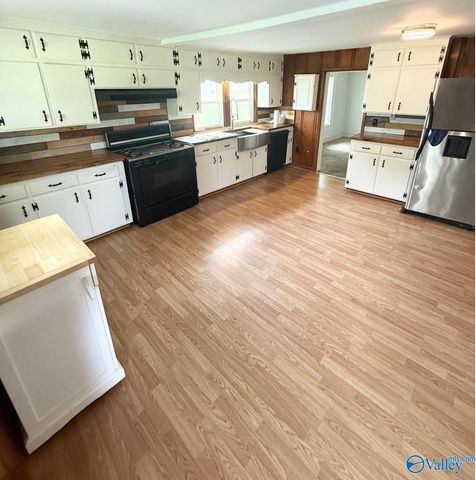 4470 Susan Moore Road, Altoona, AL 35952