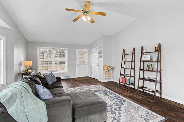 16 Shannon Way, Milton, VT 05468