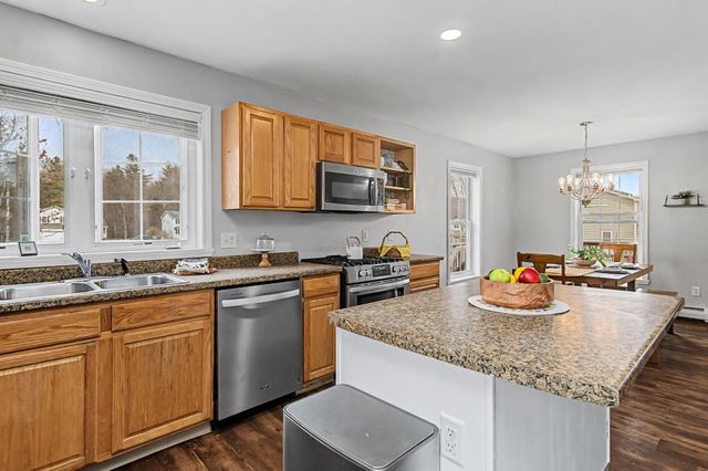 16 Shannon Way, Milton, VT 05468