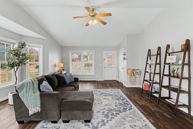 16 Shannon Way, Milton, VT 05468