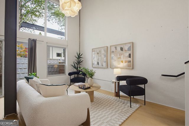 195 Arizona Avenue 121, Atlanta, GA 30307