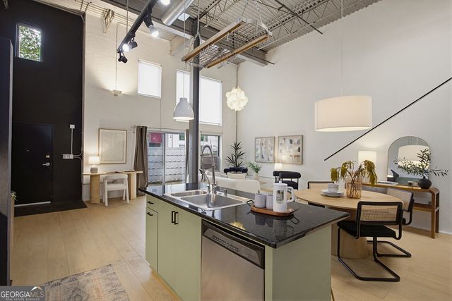195 Arizona Avenue 121, Atlanta, GA 30307