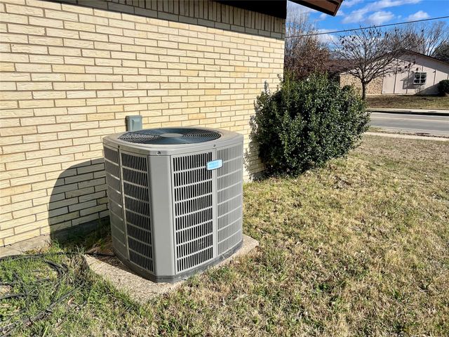 2805 Scott Mill Road, Carrollton, TX 75007