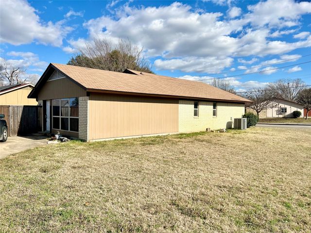 2805 Scott Mill Road, Carrollton, TX 75007