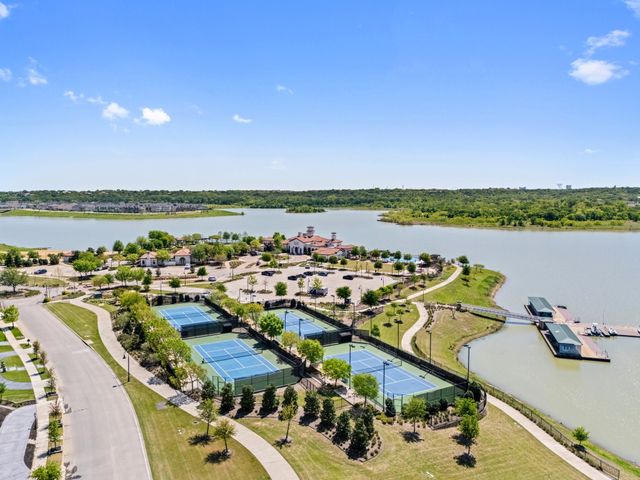 4726 Prairie Crest Lane, Arlington, TX 76005