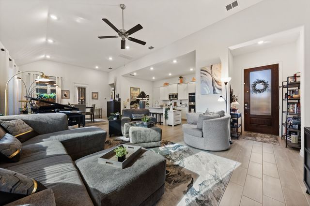 4726 Prairie Crest Lane, Arlington, TX 76005