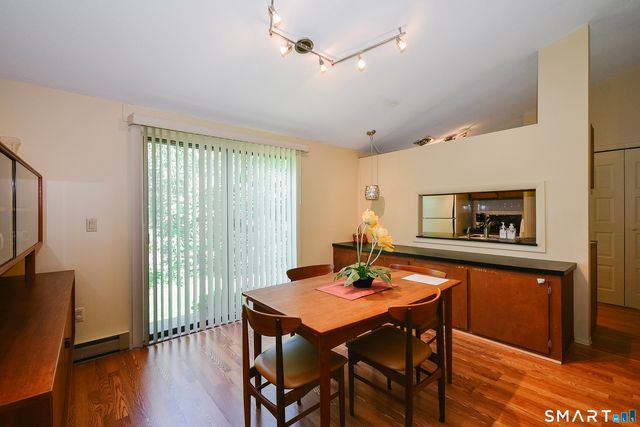 14 East Lake Drive, Middletown, CT 06457