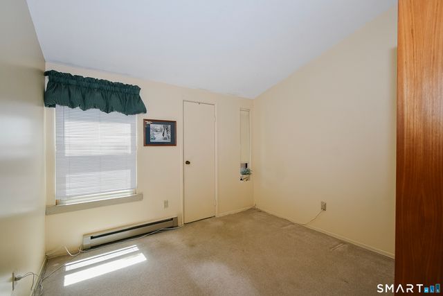 14 East Lake Drive, Middletown, CT 06457
