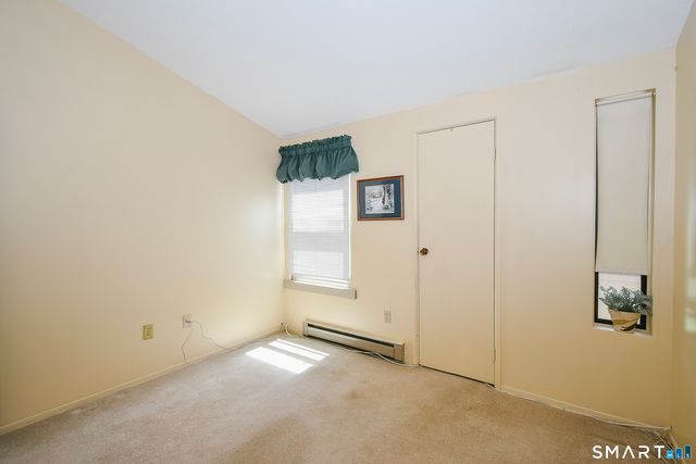 14 East Lake Drive, Middletown, CT 06457