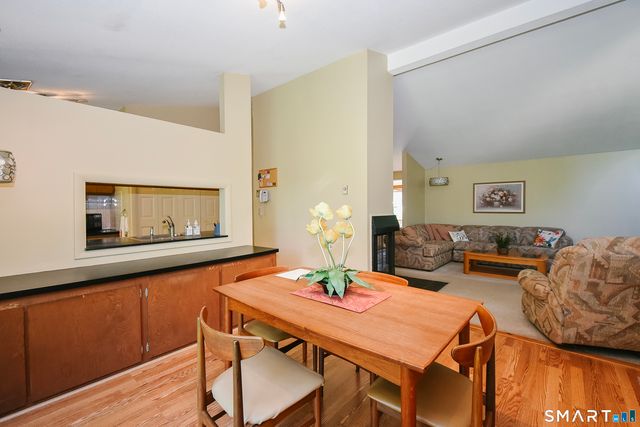 14 East Lake Drive, Middletown, CT 06457